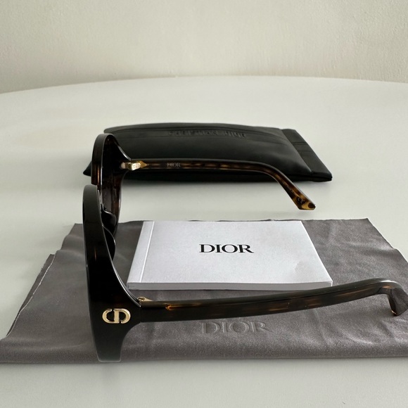 Christian Dior D Doll Sunglasses - Picture 4 of 6